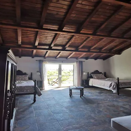 Bed & Breakfast Bbmontejunto Cadaval