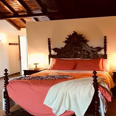 Bed & Breakfast Bbmontejunto Cadaval